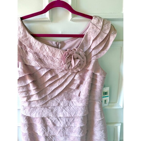 London Times Blush Pink Layered Dress Size 16 with Rosette Detail - Picture 10 of 10